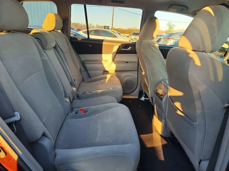 2012 TOYOTA HIGHLANDER BASE  