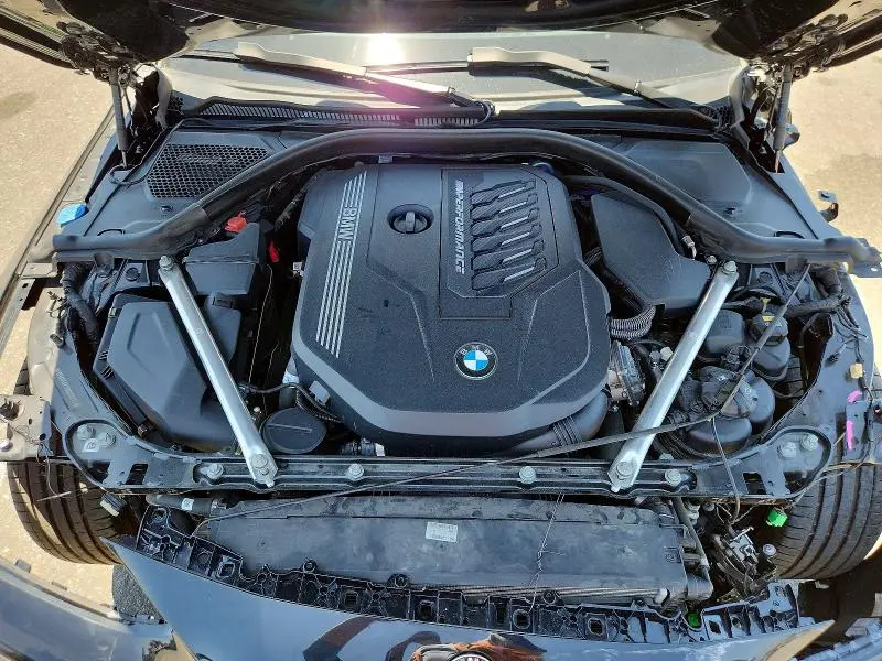 2022 BMW M4   