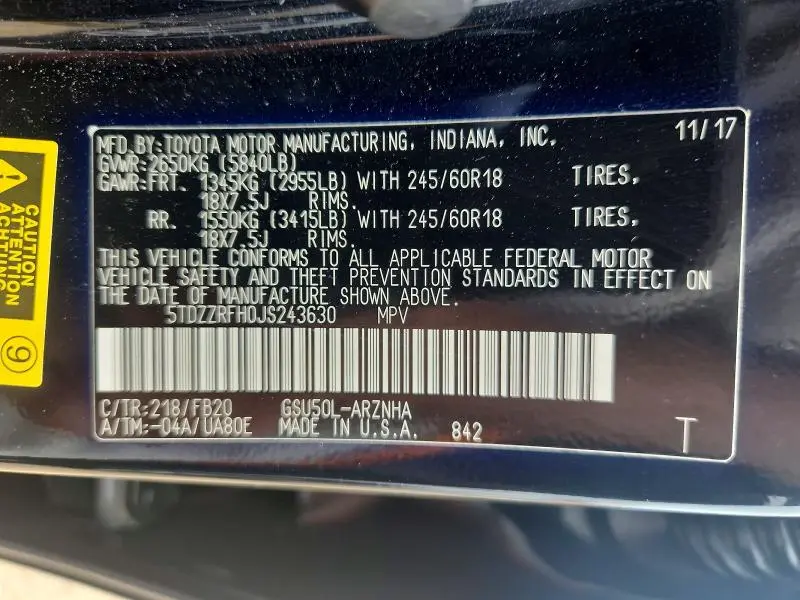 2018 TOYOTA HIGHLANDER LE  