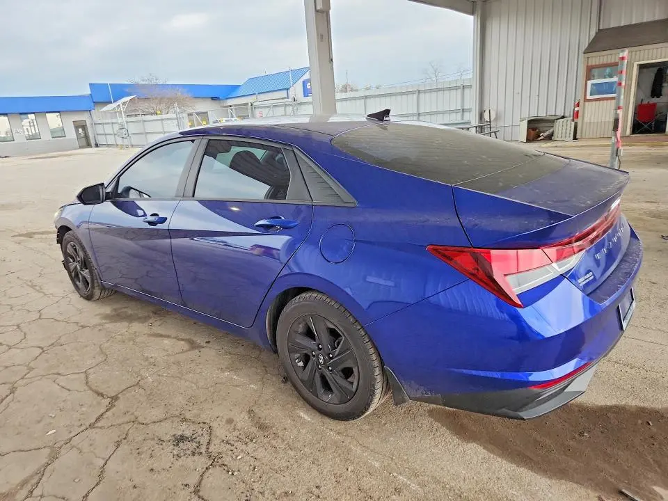 2022 HYUNDAI ELANTRA SEL  