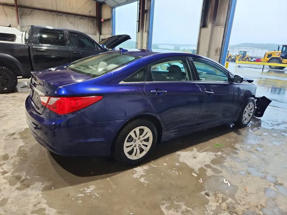 2012 HYUNDAI SONATA GLS  