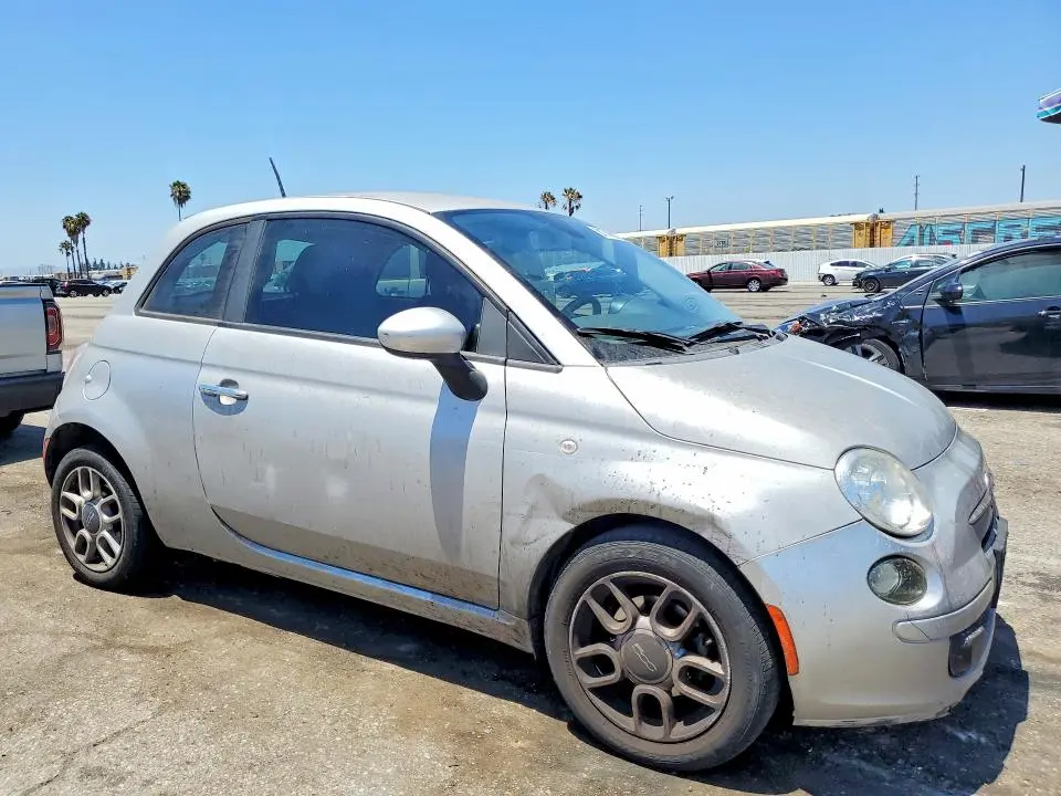 2013 FIAT 500 POP  