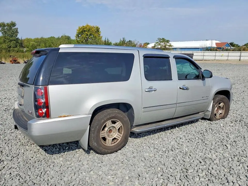2010 GMC YUKON XL DENALI  