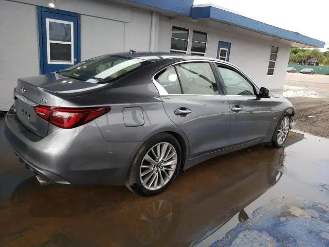 2018 INFINITI Q50 LUXE  
