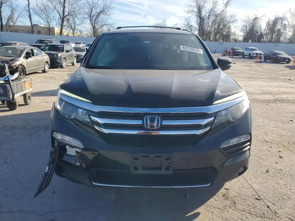 2017 HONDA PILOT TOURING  