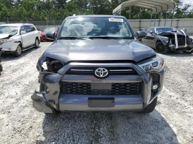 2023 TOYOTA 4RUNNER SE  