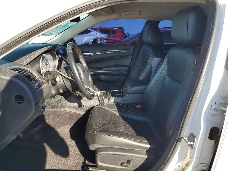 2018 CHRYSLER 300 LIMITED  