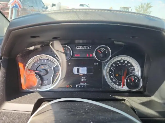2016 RAM 1500 LARAMIE