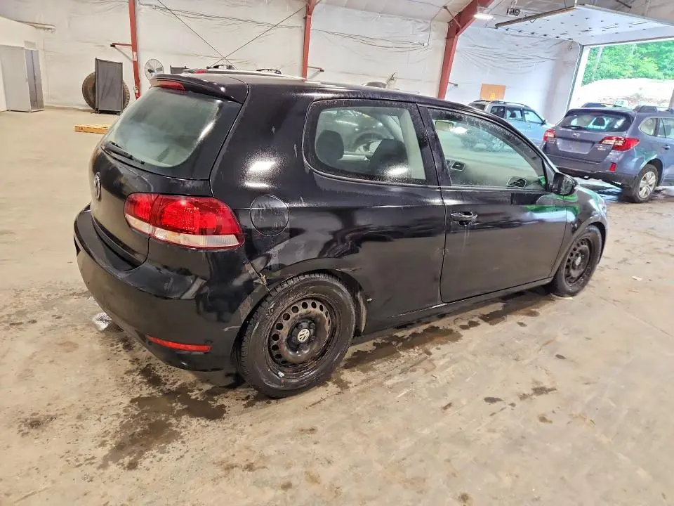 2013 VOLKSWAGEN GOLF   