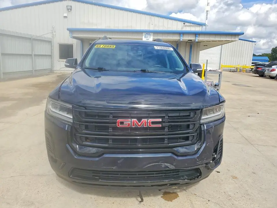 2021 GMC ACADIA SLT  