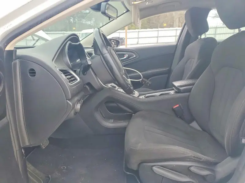 2016 CHRYSLER 200 LX  