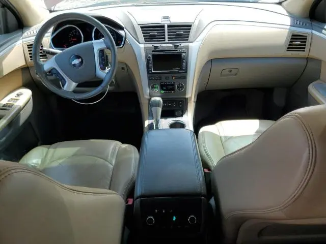 2010 CHEVROLET TRAVERSE LT  