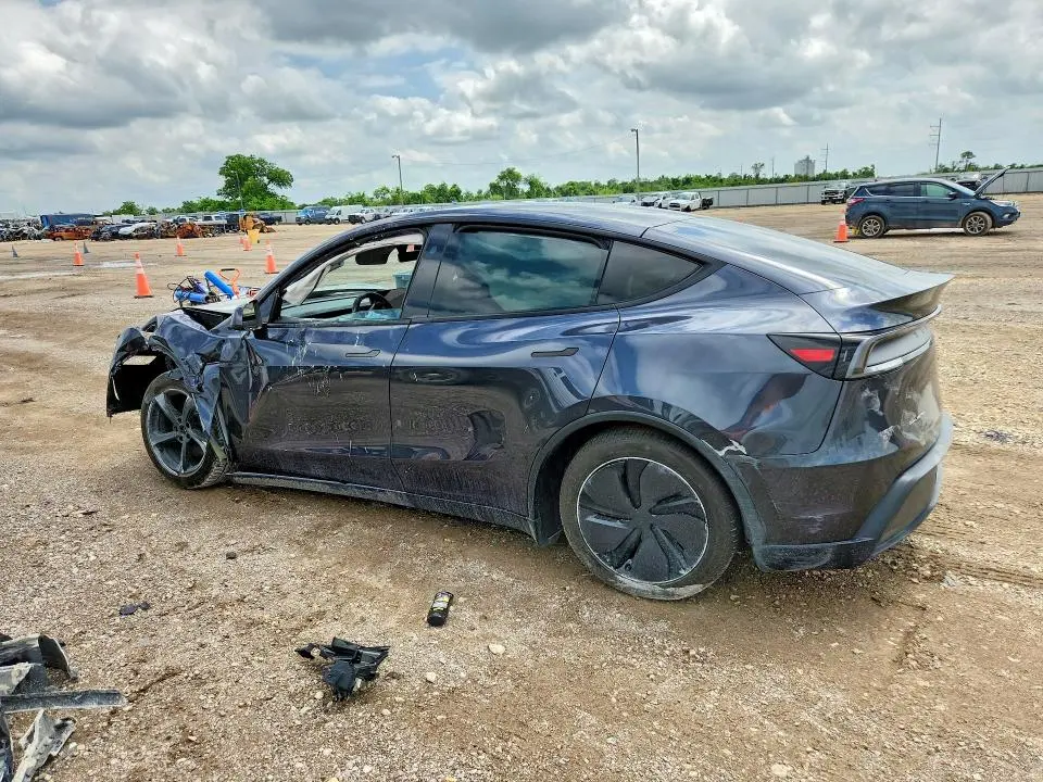 2026 TESLA MODEL Y   