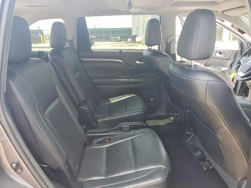 2016 TOYOTA HIGHLANDER LIMITED  