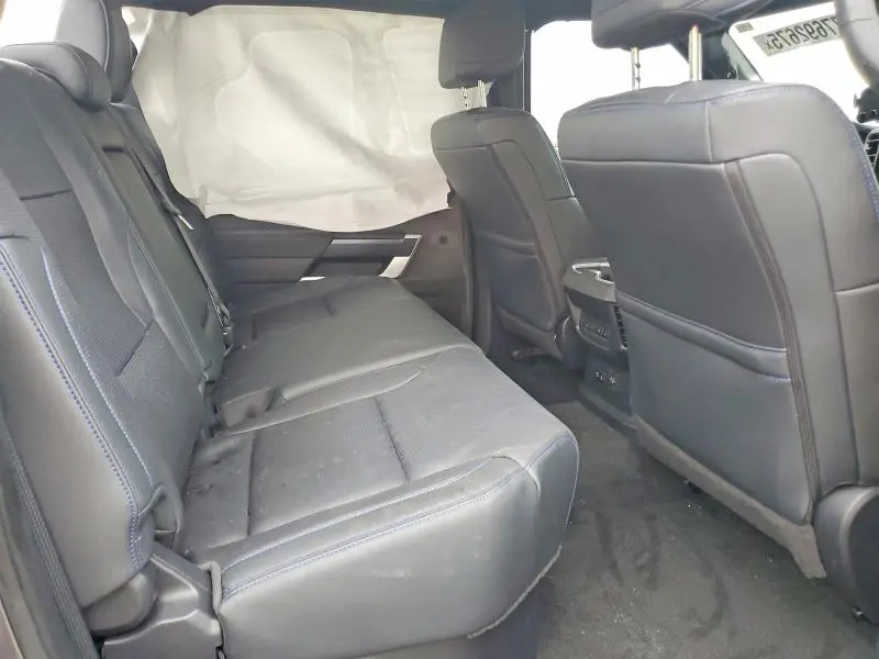 2024 TOYOTA TUNDRA CREWMAX PLATINUM  