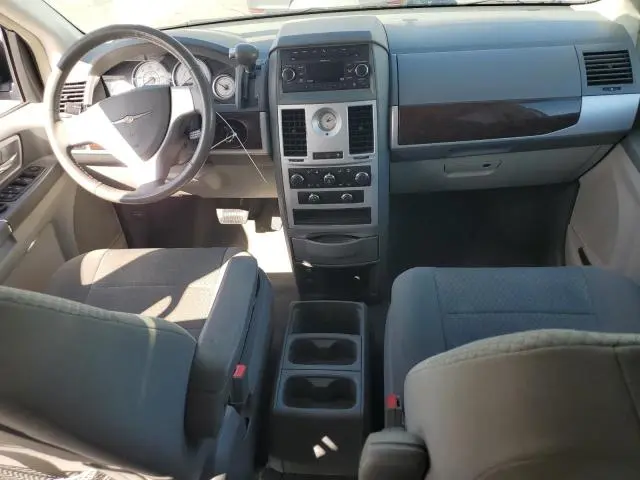 2010 CHRYSLER TOWN & COUNTRY TOURING  