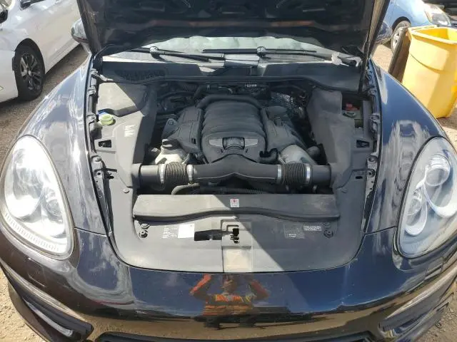 2013 PORSCHE CAYENNE S  