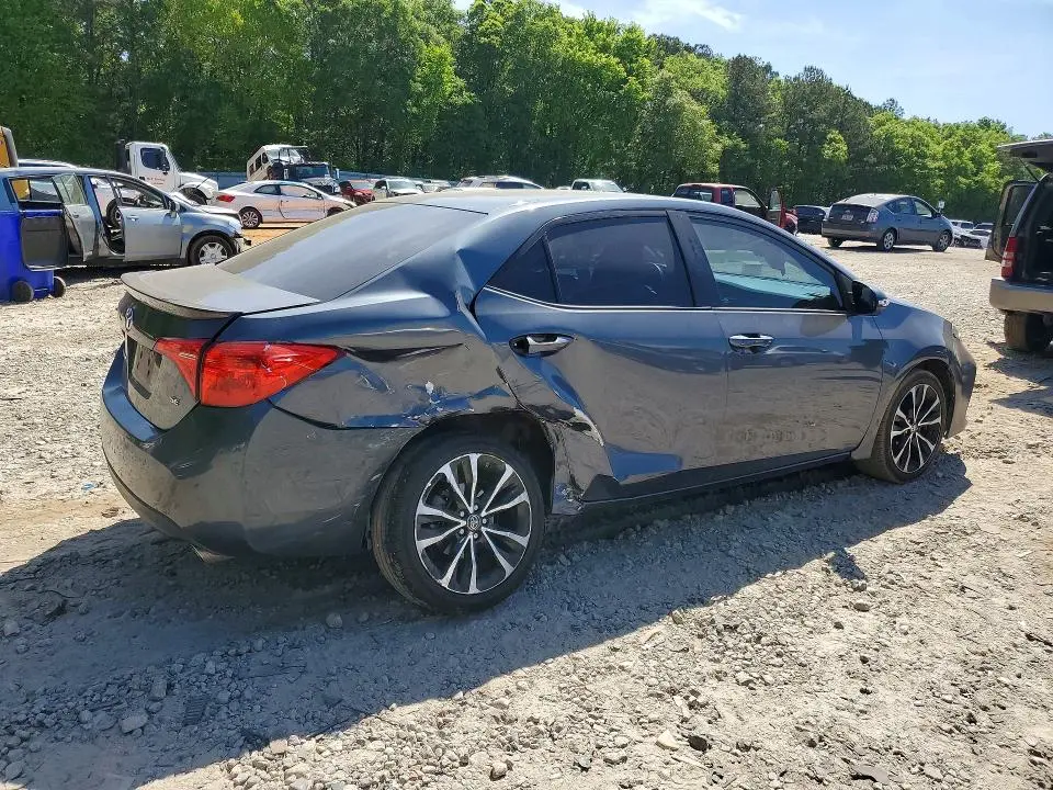 2017 TOYOTA COROLLA SE  