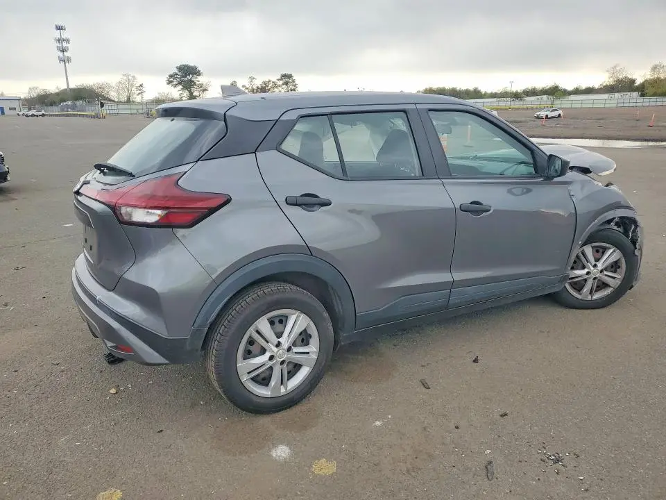 2021 NISSAN KICKS S  