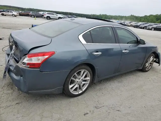 2010 NISSAN MAXIMA S  