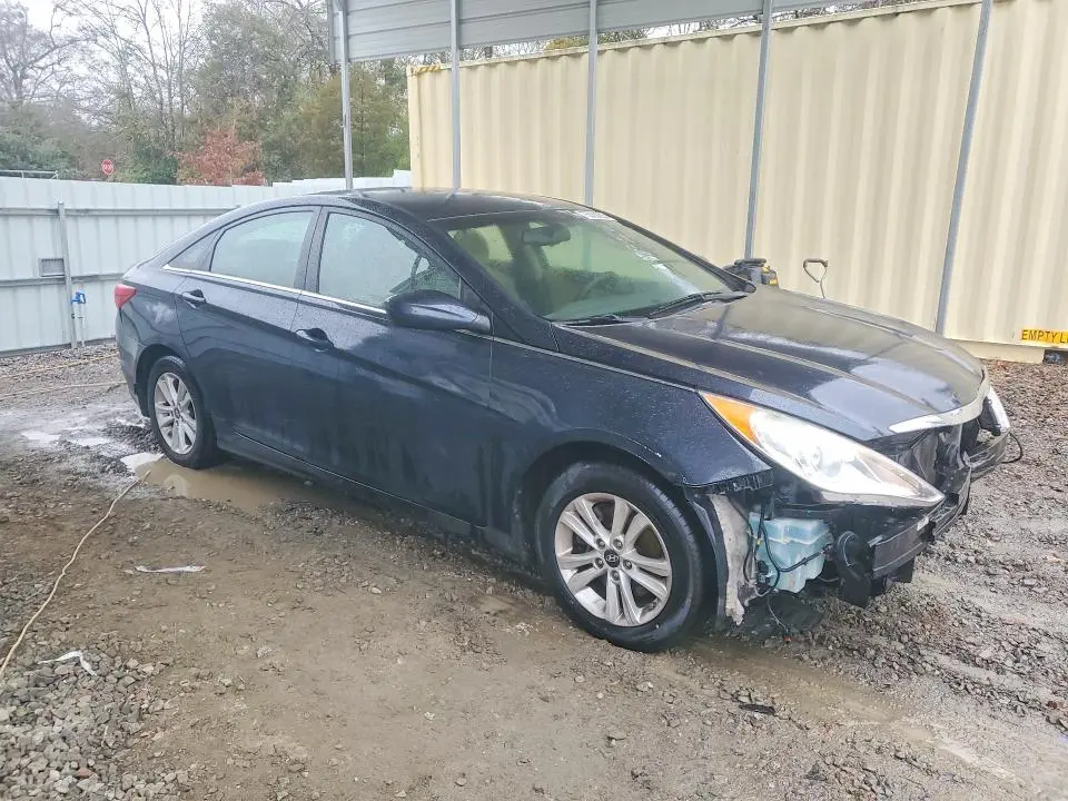 2013 HYUNDAI SONATA GLS  