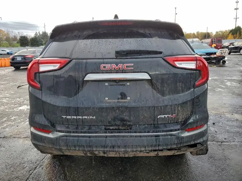 2022 GMC TERRAIN AT4  