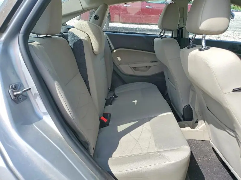 2017 FORD FIESTA SE  
