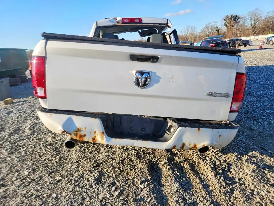 2017 RAM 1500 ST  