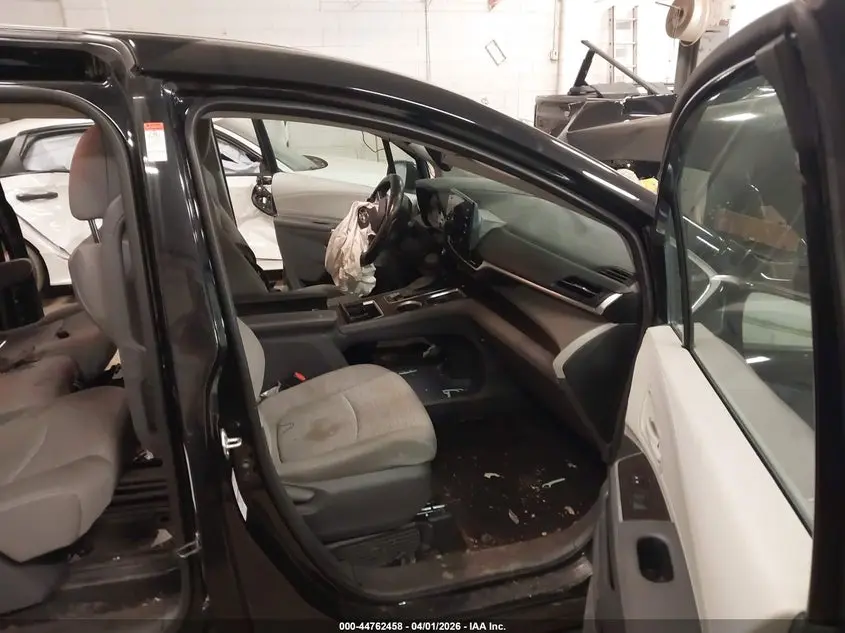 2021 TOYOTA SIENNA LE