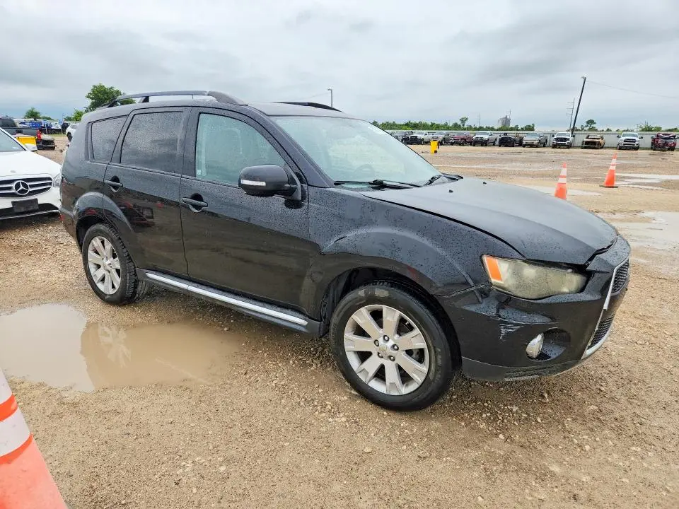 2012 MITSUBISHI OUTLANDER SE  