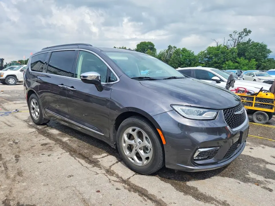 2023 CHRYSLER PACIFICA LIMITED  