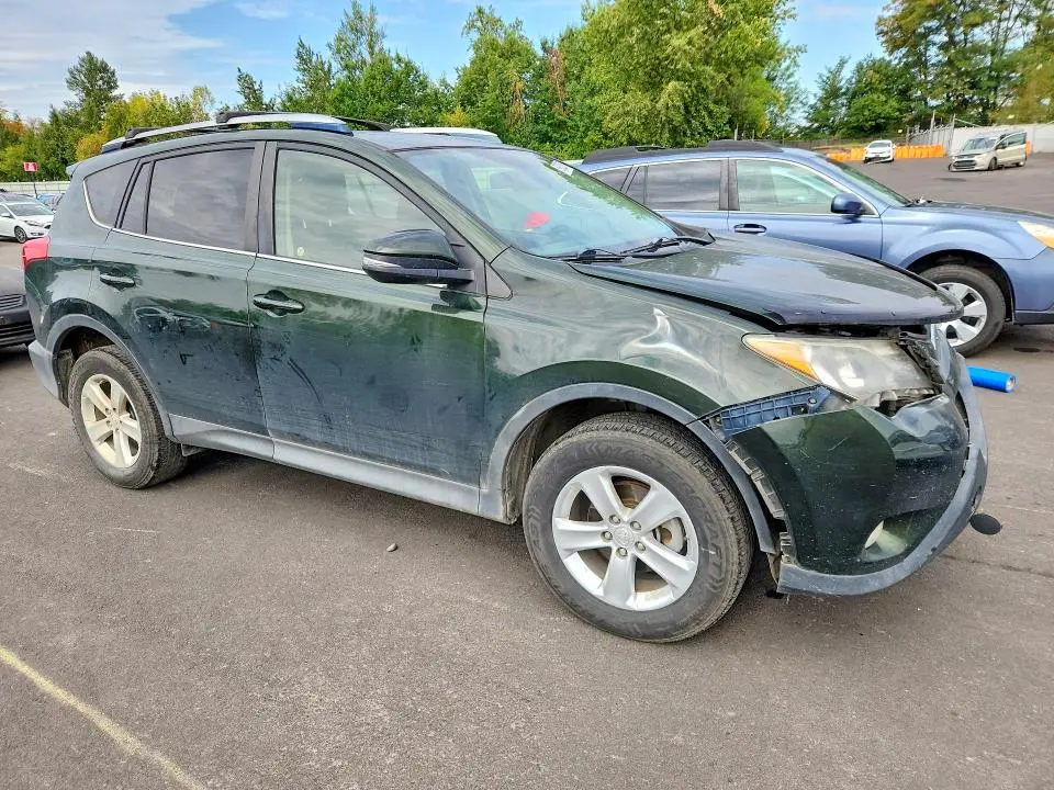 2013 TOYOTA RAV4 XLE  