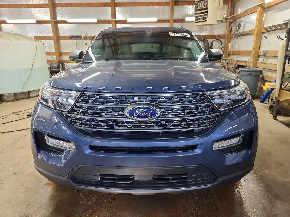 2021 FORD EXPLORER XLT  