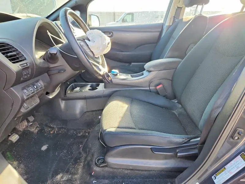 2013 NISSAN LEAF S  
