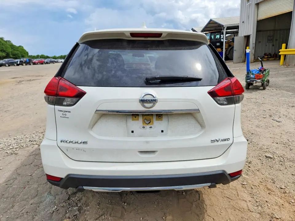 2017 NISSAN ROGUE SV  