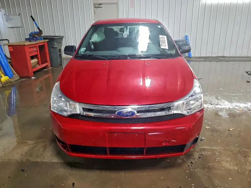 2010 FORD FOCUS SE  