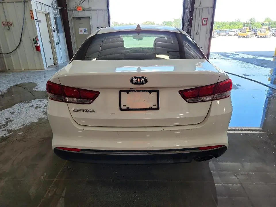 2017 KIA OPTIMA LX  