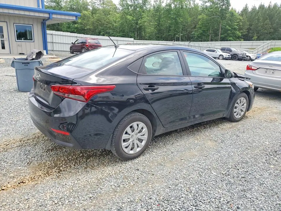 2022 HYUNDAI ACCENT SE  