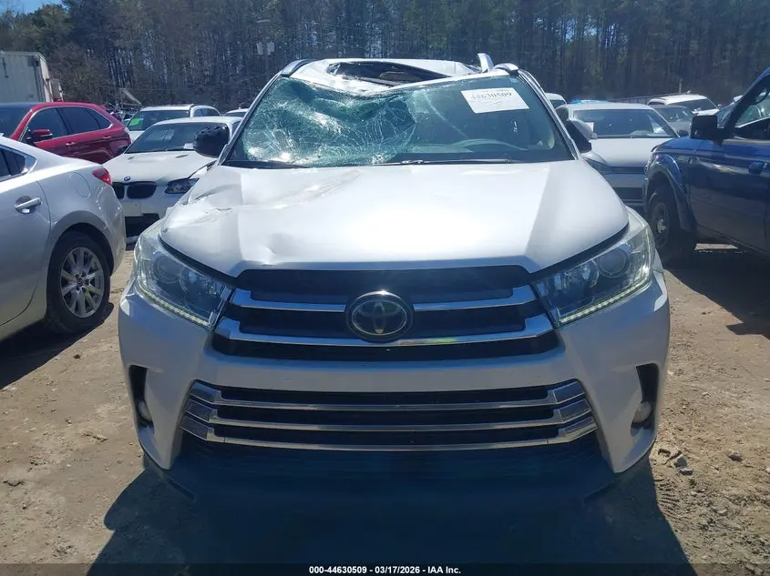 2017 TOYOTA HIGHLANDER LIMITED