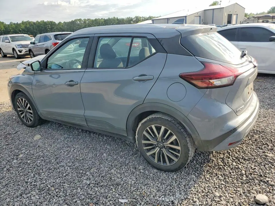 2021 NISSAN KICKS SV  