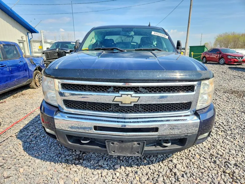 2011 CHEVROLET SILVERADO K1500 LT  