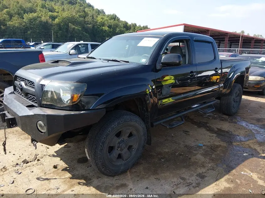 2011 TOYOTA TACOMA BASE V6