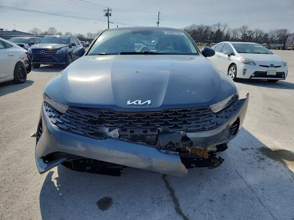 2022 KIA K5 LXS  