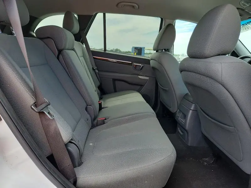 2012 HYUNDAI SANTA FE GLS  