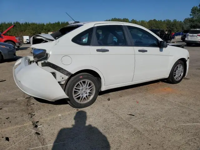 2010 FORD FOCUS SE  