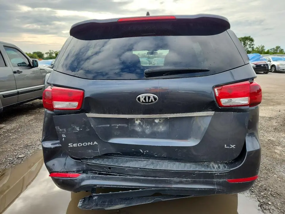 2016 KIA SEDONA LX  