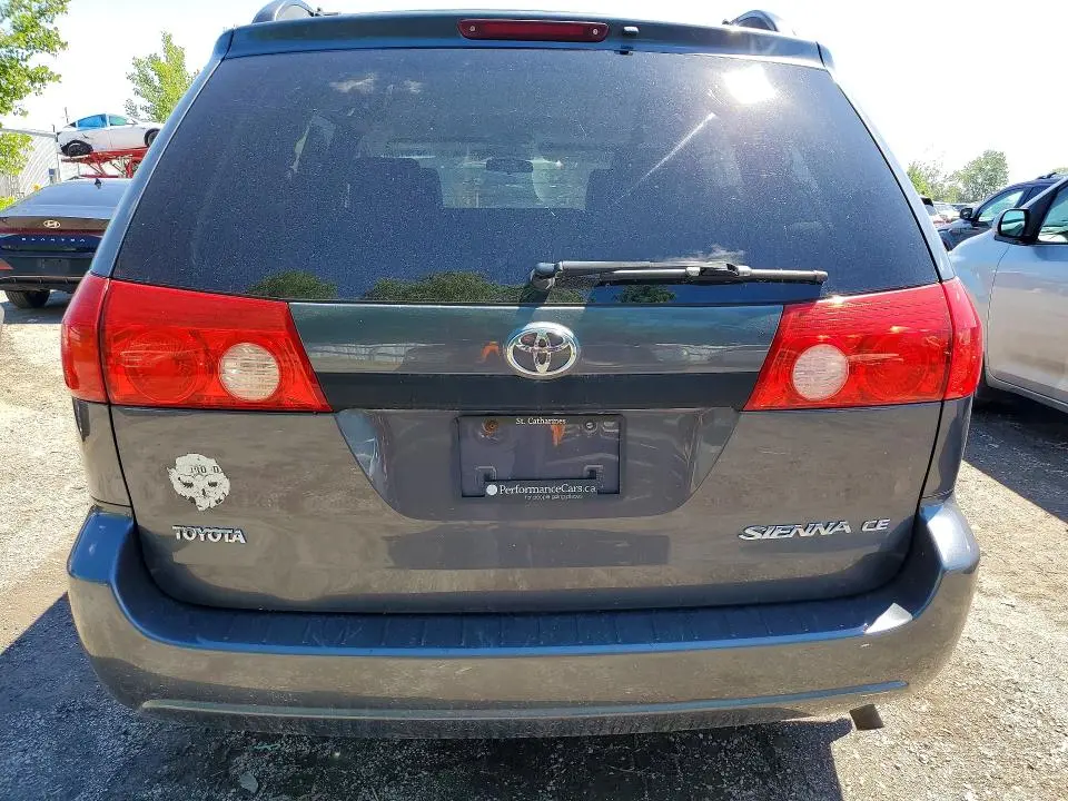 2010 TOYOTA SIENNA CE  