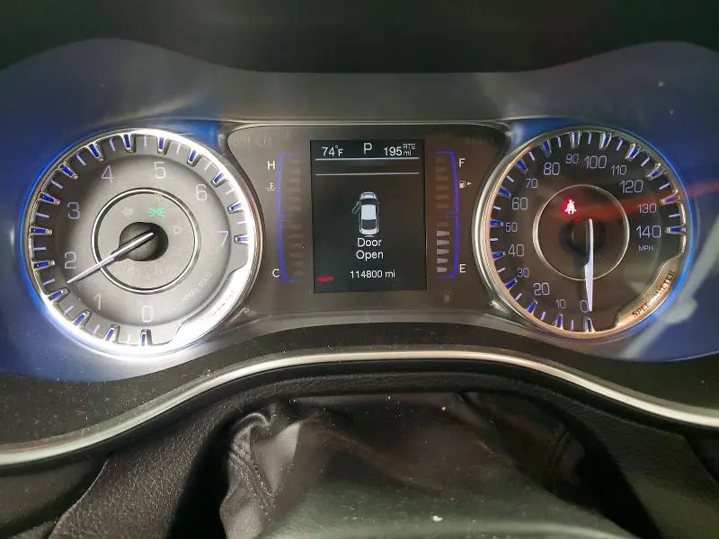 2016 CHRYSLER 200 LIMITED  