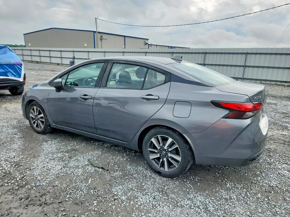 2020 NISSAN VERSA SV  