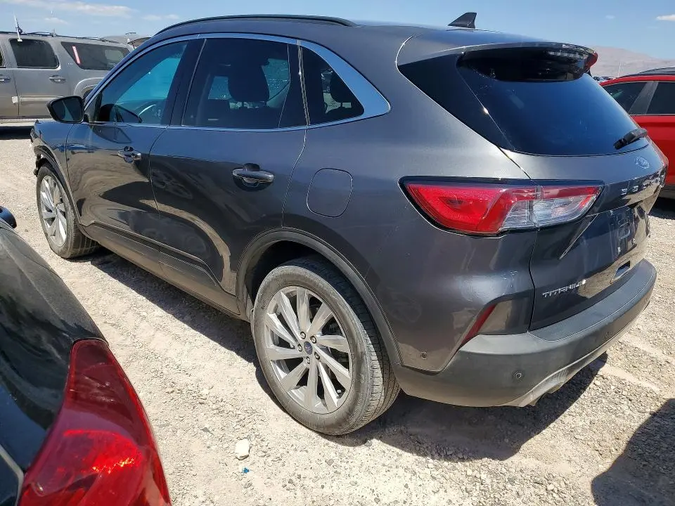 2022 FORD ESCAPE TITANIUM  